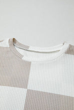 Load image into Gallery viewer, Checkered Print sweater/ Small
